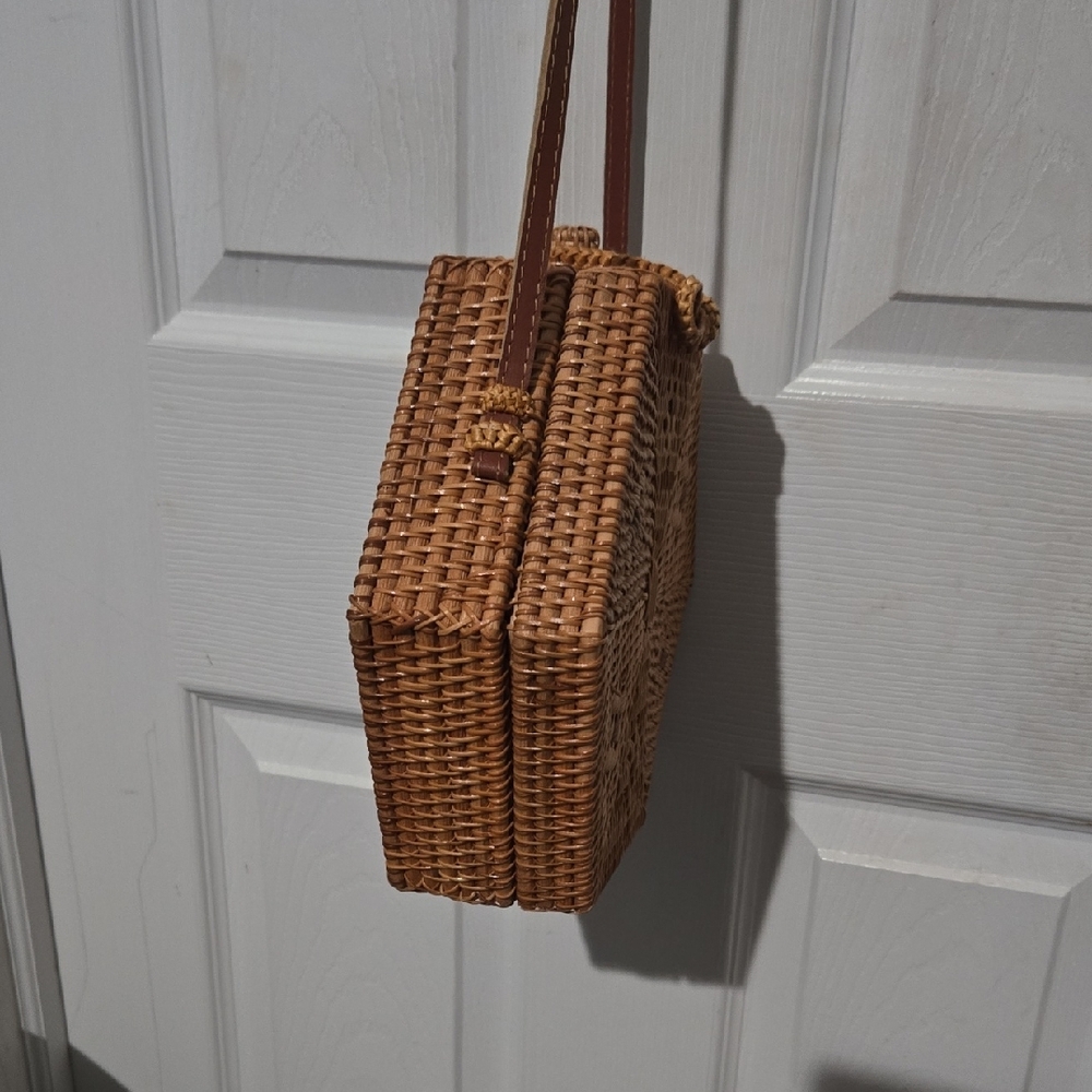 Source Unknown Hexagonal Woven Brown Crossbody Bag - image 3